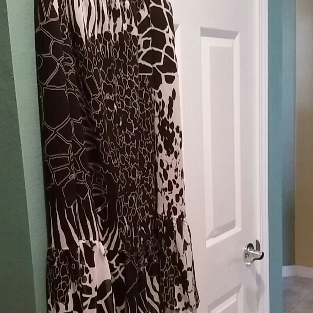 New Listing...super cute lined skirt NWOT Size 16